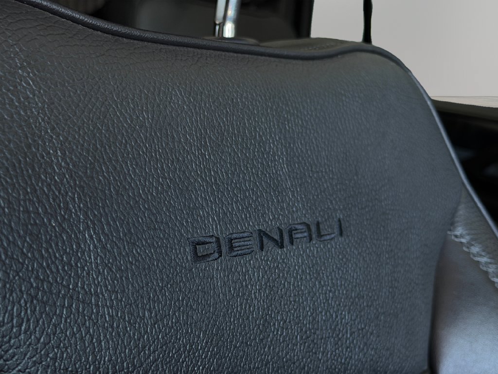 Used 2021 GMC Yukon XL Denali w/ Denali Premium Package AWD/4WD image 28