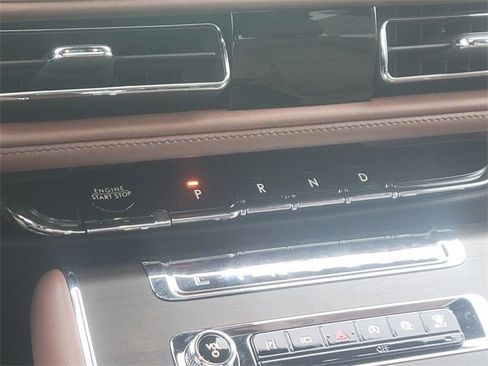 New 2025 Lincoln Aviator Reserve image 28