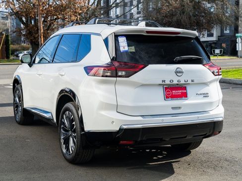 New 2026 Nissan Rogue Platinum image 4