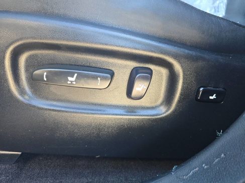 Used 2011 Lexus RX 450h AWD w/ Luxury Pkg image 36