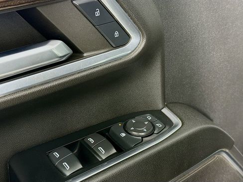 Used 2024 Chevrolet Silverado 3500 LT image 21