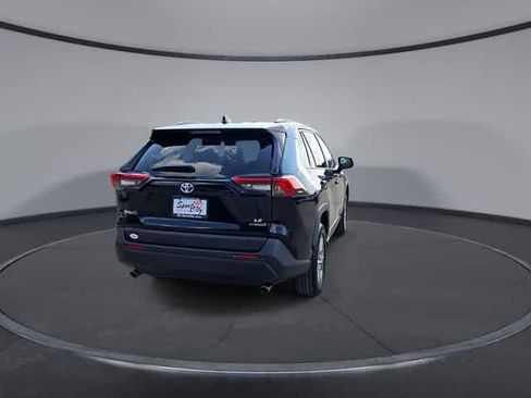 Used 2024 Toyota RAV4 LE AWD/4WD image 7