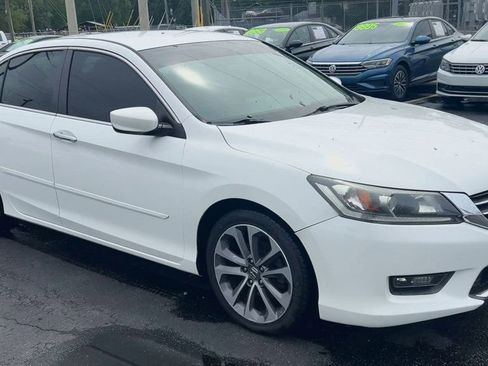 Used 2014 Honda Accord Sport image 2
