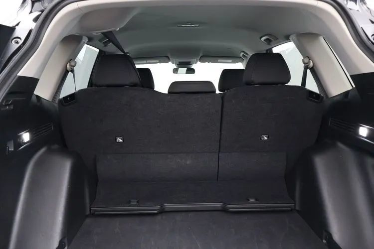Used 2025 Honda CR-V LX image 13