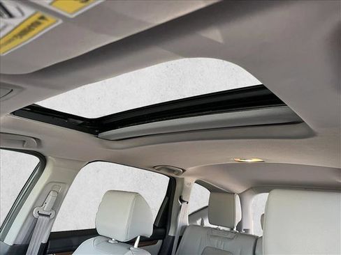 Certified 2019 Honda CR-V Touring image 12