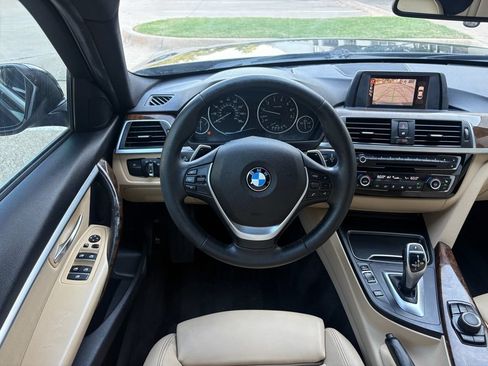 Used 2017 BMW 330i Sedan RWD image 12