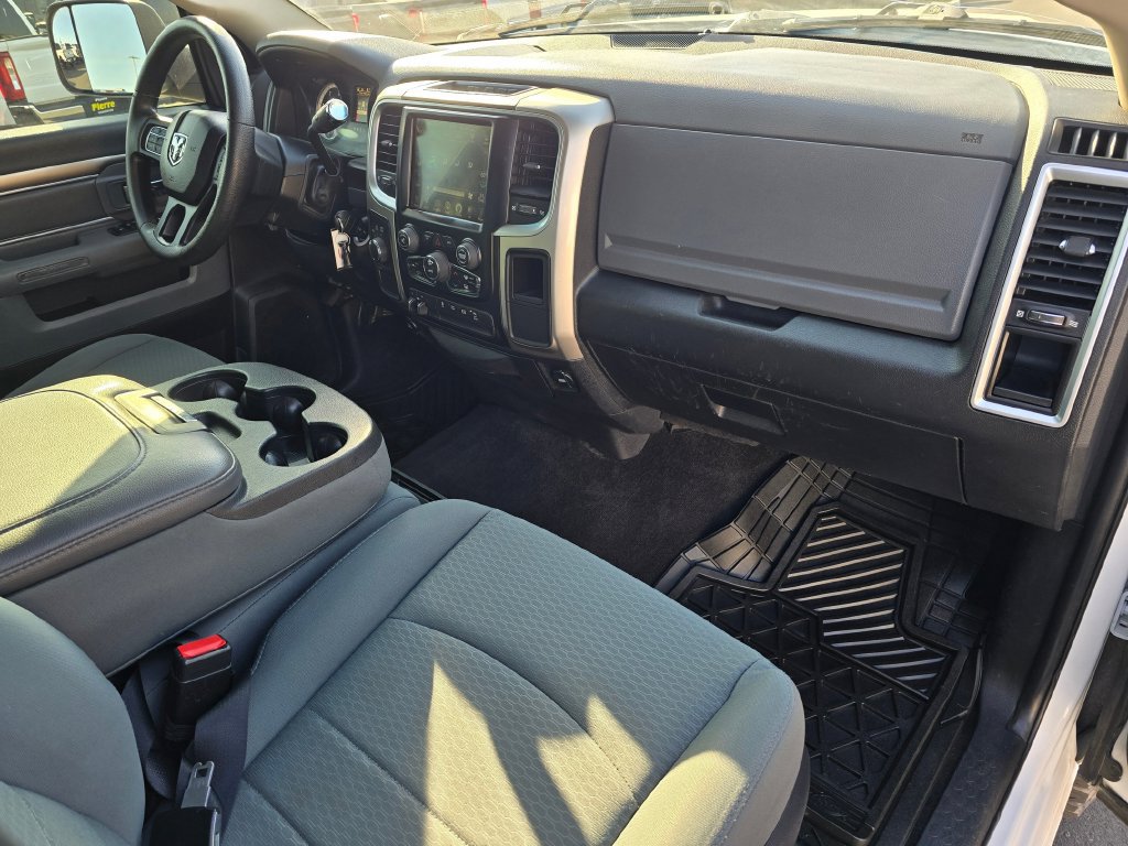 Used 2017 RAM 2500 SLT AWD/4WD image 15