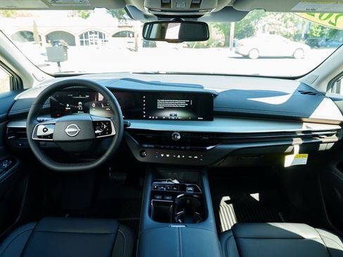 New 2025 Nissan Murano SL image 9