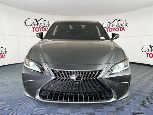 Used 2025 Lexus ES 300h w/ Premium Package FWD image 3