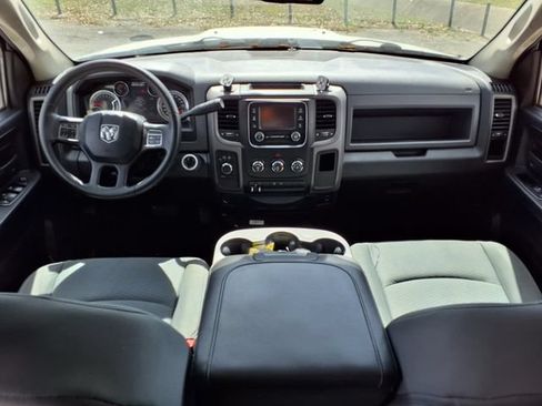 Used 2013 RAM 1500 Express AWD/4WD image 9