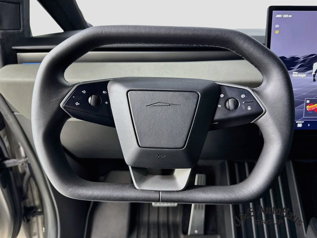 Used 2024 Tesla Cybertruck AWD Crew Cab image 12