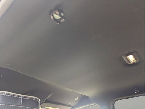 Used 2024 RAM 1500 Laramie image 14