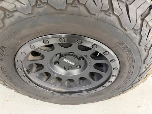 Used 2023 Toyota Tacoma TRD Pro AWD/4WD image 9
