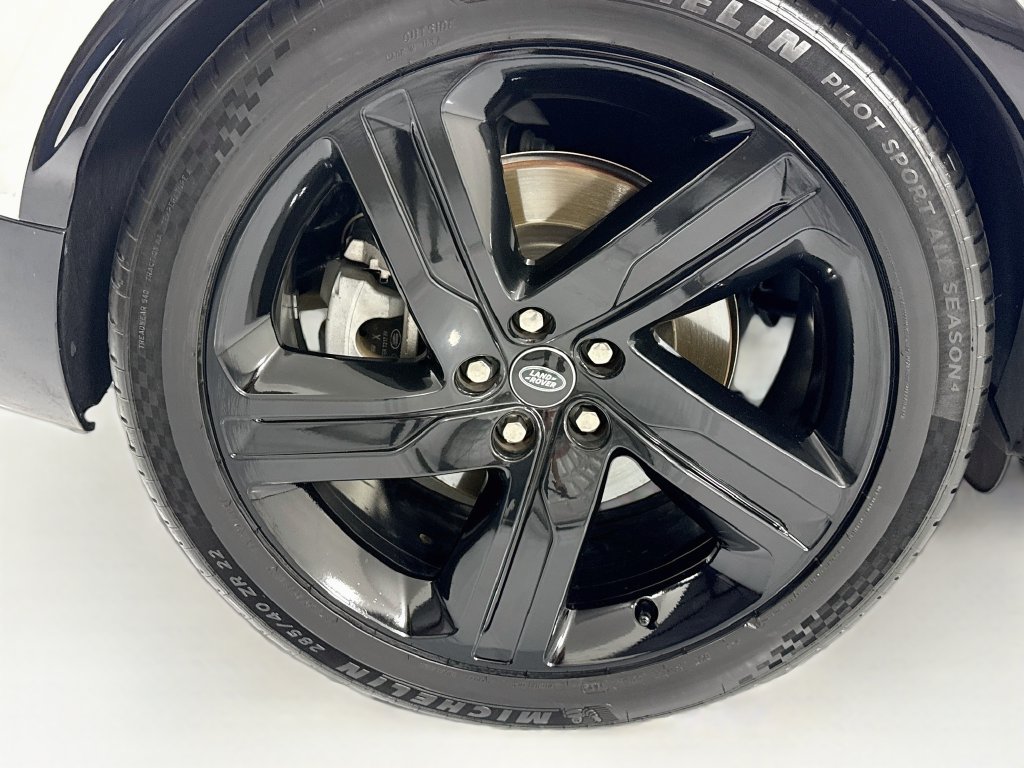 Used 2023 Land Rover Discovery HSE R-Dynamic AWD/4WD image 34