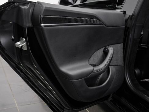 Used 2022 Tesla Model S Plaid image 47