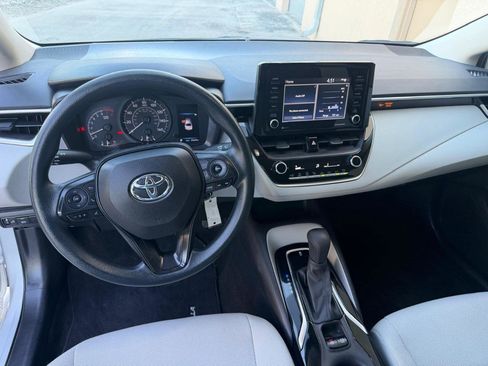 Used 2022 Toyota Corolla L FWD image 15