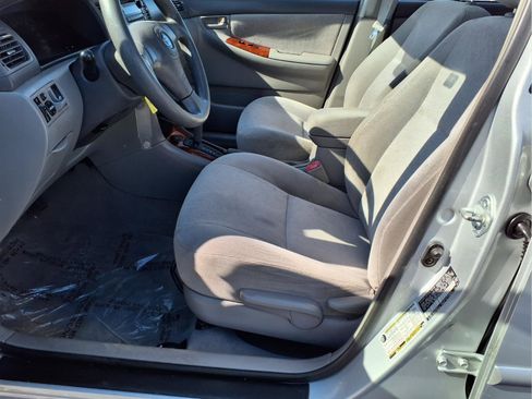 Used 2005 Toyota Corolla LE image 15