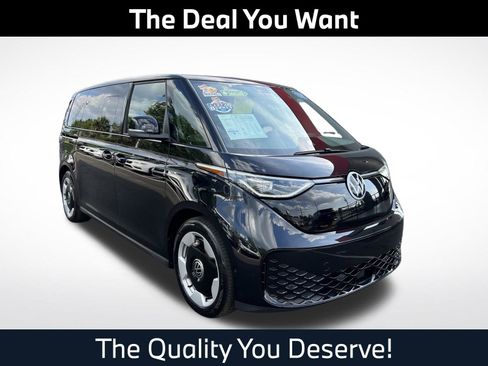 Used 2025 Volkswagen ID. Buzz Pro S RWD image 1