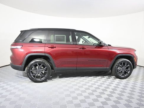 New 2025 Jeep Grand Cherokee Limited w/ Trailer Tow Package image 7