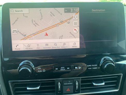 Used 2024 Nissan Armada Platinum w/ Captain's Chairs Package image 21