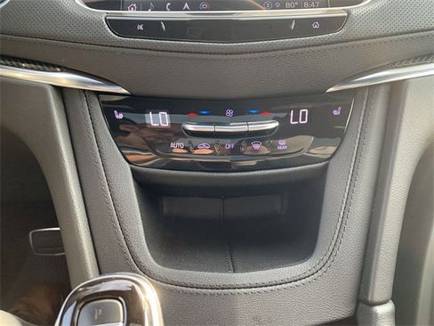 Certified 2022 Cadillac XT5 Sportv w/ LPO, Floor Liner Package image 18