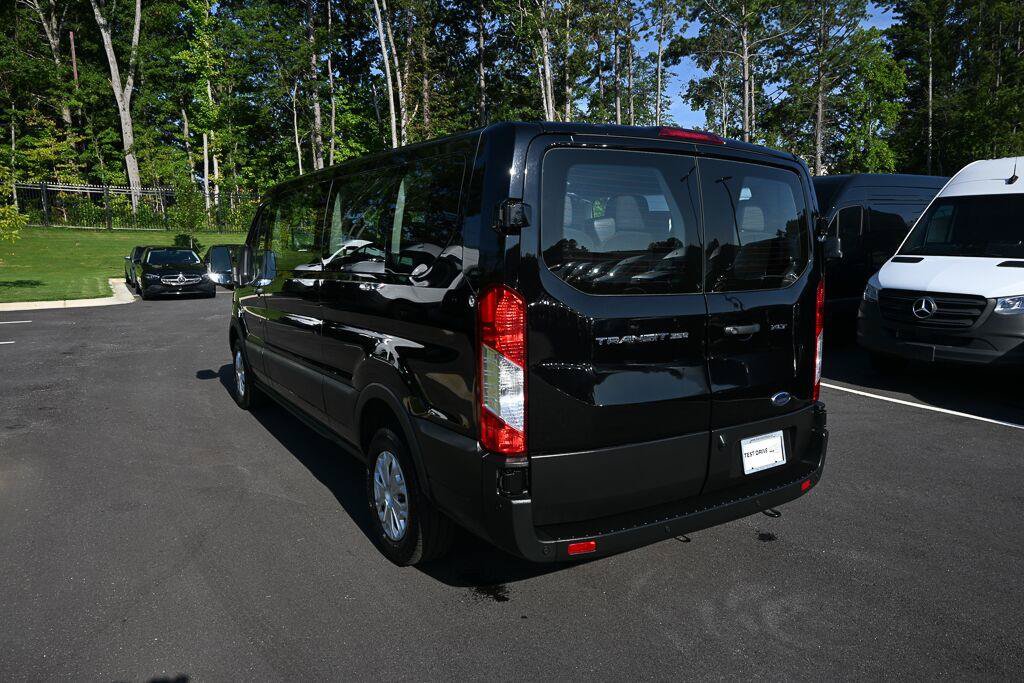 Used 2025 Ford Transit 350 XLT RWD image 4