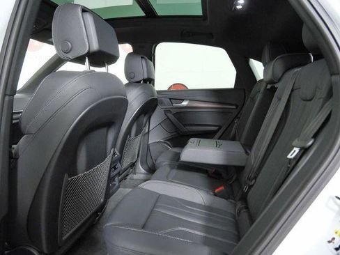 Used 2024 Audi Q5 2.0T Premium image 14