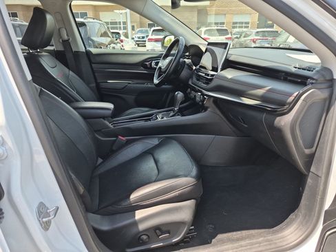 Used 2022 Jeep Compass Trailhawk w/ Trailhawk Elite Group AWD/4WD image 31