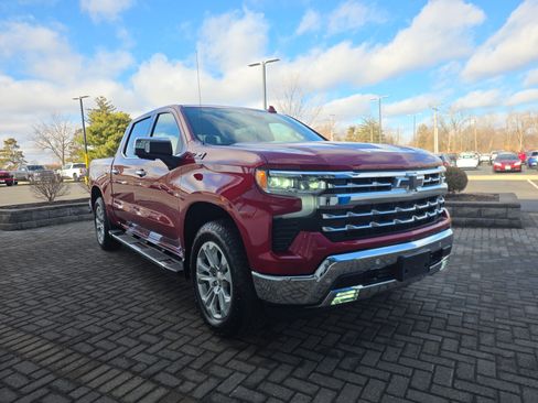 Used 2025 Chevrolet Silverado 1500 LTZ image 7