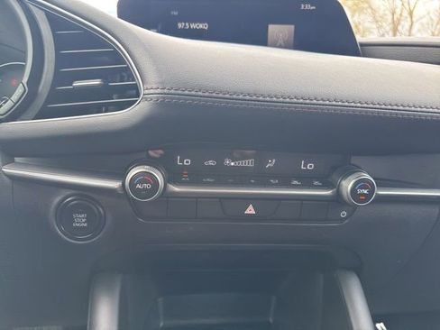 Used 2024 MAZDA MAZDA3 s FWD image 33