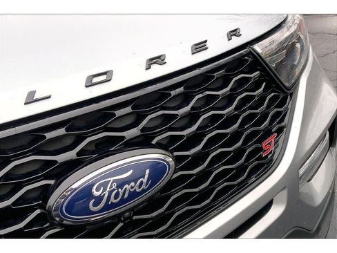 Used 2024 Ford Explorer ST w/ Equipment Group 401A image 33