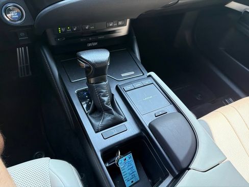Used 2021 Lexus ES 350 F Sport w/ Special Edition FWD image 23