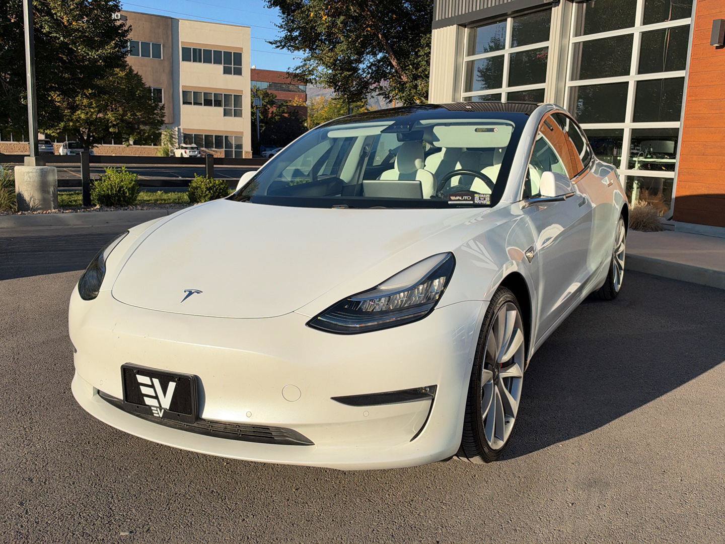 Used 2018 Tesla Model 3 Performance AWD/4WD image 3