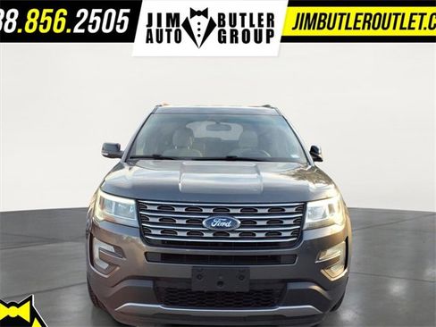 Used 2016 Ford Explorer XLT image 19