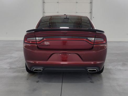 Used 2022 Dodge Charger SXT w/ Blacktop Package image 8