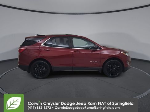 Used 2021 Chevrolet Equinox LT FWD image 17