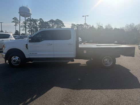 Used 2022 Ford F350 XLT w/ XLT Premium Package image 8