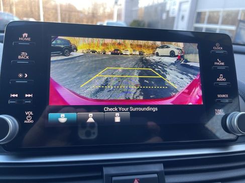 Used 2022 Honda Accord Sport image 15