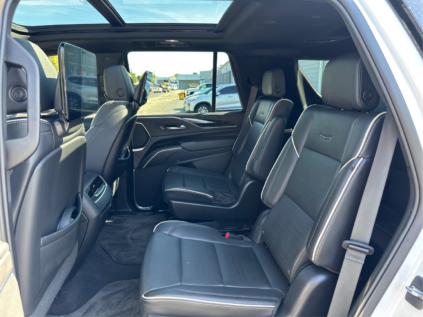 Certified 2023 Cadillac Escalade Sport AWD/4WD image 10