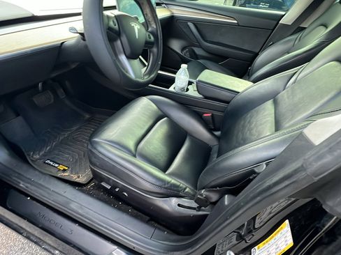 Used 2022 Tesla Model 3 image 16