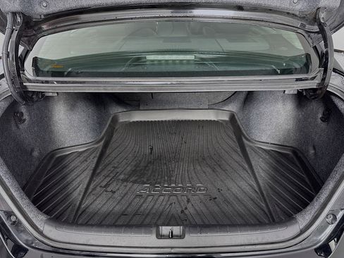Certified 2021 Honda Accord Touring image 27