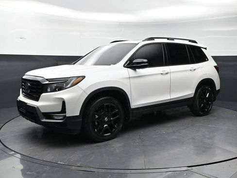 Used 2024 Honda Passport Black Edition image 5