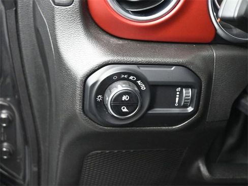 Used 2023 Jeep Gladiator Rubicon image 19