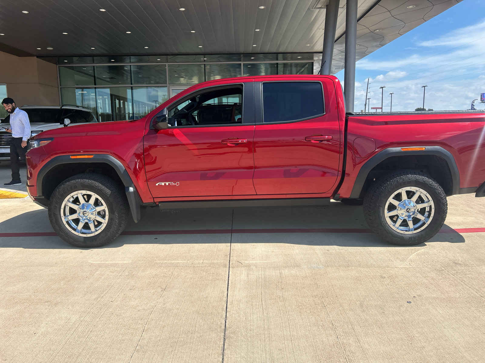 Used 2025 GMC Canyon AT4 AWD/4WD image 14