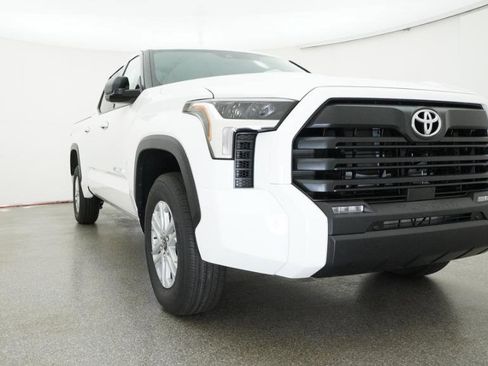 New 2026 Toyota Tundra SR5 AWD/4WD image 18