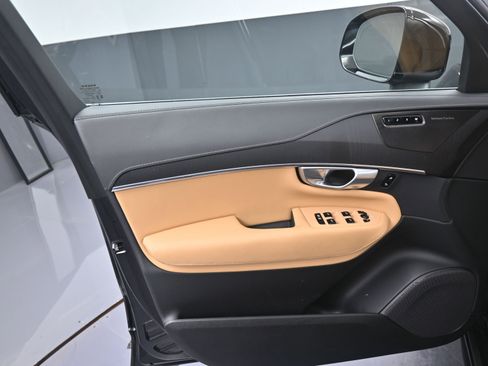 Used 2024 Volvo XC90 T8 Ultimate w/ Protection Package Premier image 13