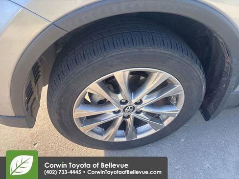 Used 2018 Toyota RAV4 Limited w/ Advanced Technology Package AWD/4WD image 38