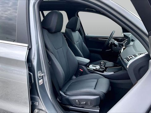 Used 2024 BMW X3 sDrive30i w/ Premium Package w/ZPA RWD image 9