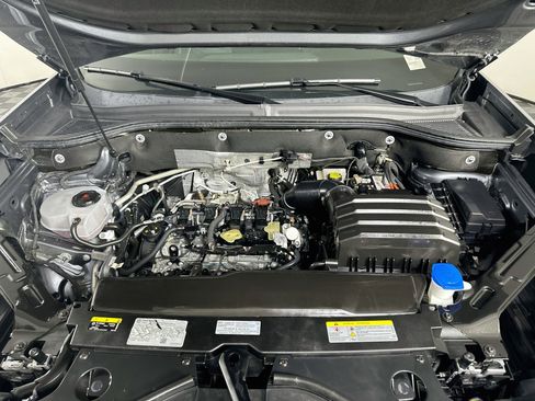 Used 2025 Volkswagen Atlas SE FWD image 36