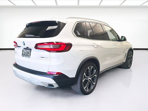 Used 2023 BMW X5 xDrive45e w/ Executive Package AWD/4WD image 4